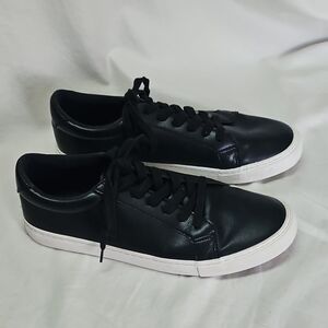 Express Men's Black Low-Top Leather Sneakers - Classic Casual Style